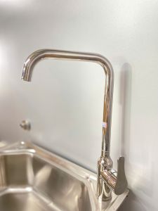 Vòi rửa bát bóng nóng lạnh SEIDO VB302